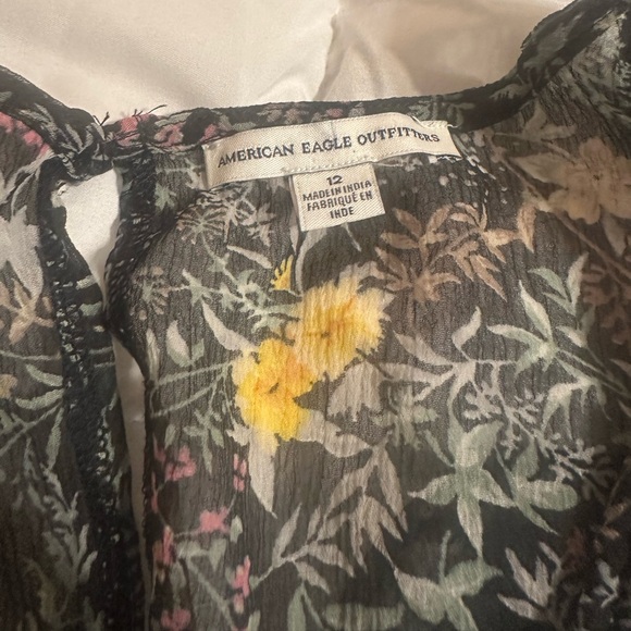 American Eagle Outfitters Floral Ruffled Romper Jumpsuit Sz 12 - Picture 5 of 16